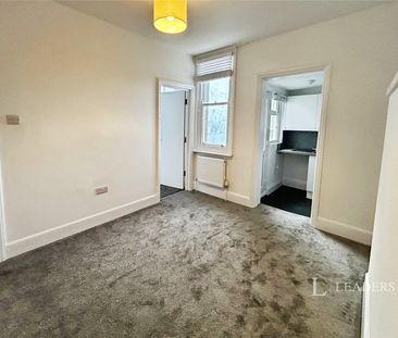 2 bedroom maisonette to rent Albion Hill, Brighton, East Sussex, BN2 - Photo 5