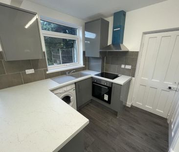 3 bedroom semi-detached house to rent - Photo 6