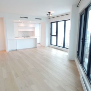 Spacious 1-bedroom Condo In Nuns’ Island - Photo 3