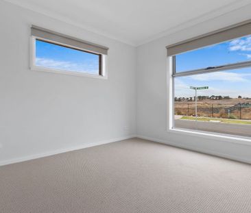 Stylish 4-Bedroom Family Home with Alfresco Entertaining in Beveridge - Photo 3