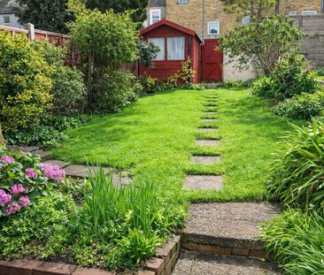 1 bedroom in a house share to rent - Photo 4