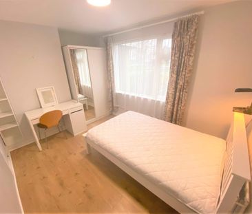 Wellmount Road, Finglas, Dublin 11 **Short Term Let** - Photo 2