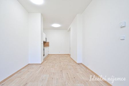 Pronájem bytu 2+kk 45 m² - Photo 3