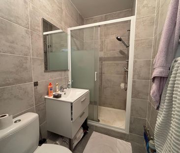 Location Appartement 2 pièces 44m² LYON 8ème - Photo 4