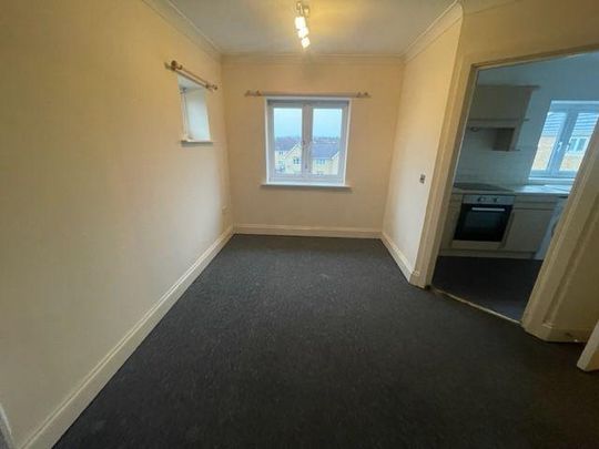 3 bedroom flat to rent - Photo 1