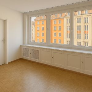 Centre-ville, confort et fonctionnalité - Appartement de 2.5 pièces à découvrir - Photo 2
