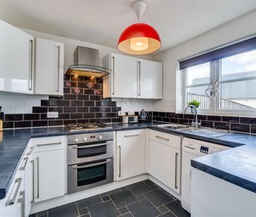 Freedom Square, Greenbank, Plymouth - Photo 4