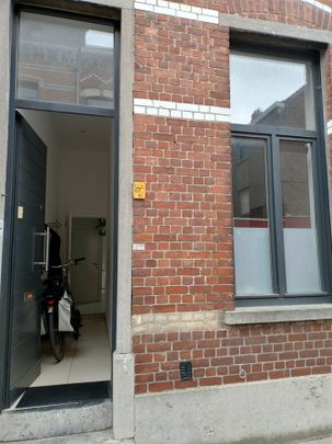 Rijhuis in rustige buurt Leuven centrum - Photo 1
