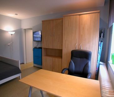 FLATmix.de / Ruhiges,komplett,möbliertes Apartment mit separaten Ei... - Photo 1