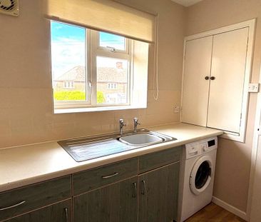 1 bedroom semi-detached bungalow to rent - Photo 5