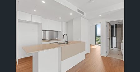 Available Now: Exclusive 2-Bedroom Apartment - Photo 5