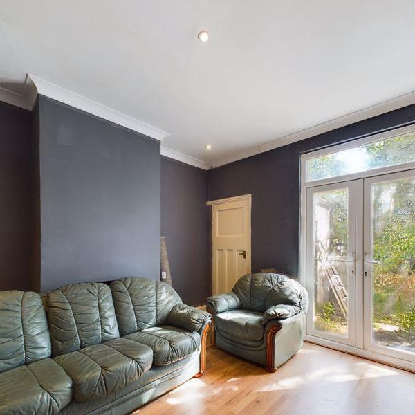 1 bedroom property to rent - Photo 1