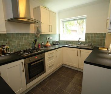 2 bedroom flat to rent - Photo 5