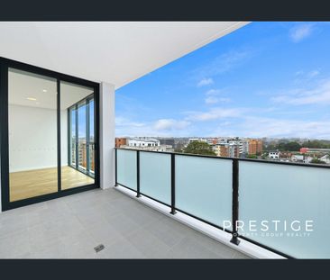 Large 1 Bedder with City Views - Photo 1