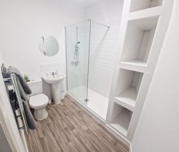 1 bedroom in a house share to rent - Photo 6