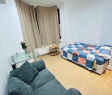 Room in a Shared Flat, Farren Road, SE23 - Photo 5