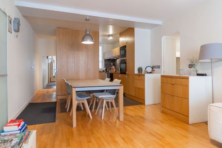 Location Appartement 3 pièces 80m² PARIS 2ème - Photo 4