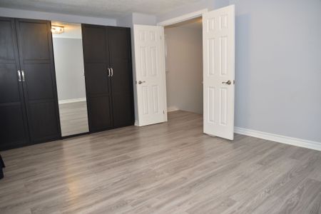For Lease - 338 Homestead Court, Oshawa, Ontario - Photo 5