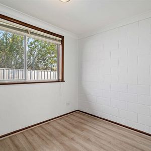 2 Bedroom Unit In Quiet Court - Photo 2