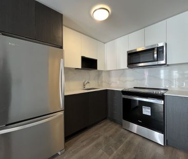 For Lease - 202 Burnhamthorpe Road Unit# 808, Mississauga, Ontario - Photo 4