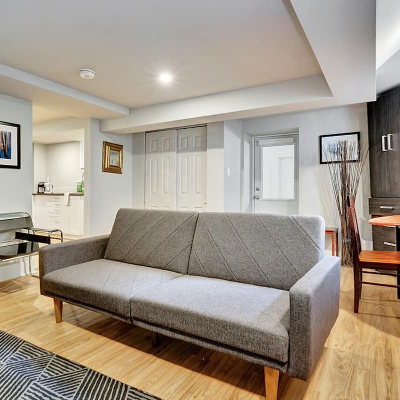 213 Melrose Avenue - Photo 1