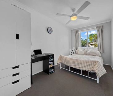 “FAMILY HOME IN LEAFY SURROUNDS, GET IN QUICK!” - Photo 5