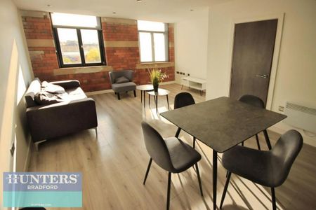 2 bedroom apartment to rent - Photo 4