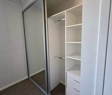 Rouse Hill - Photo 3