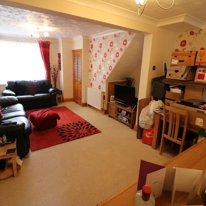 2 bedroom terraced house to rent - Photo 1