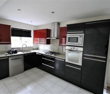 4 bedroom house to rent - Photo 3