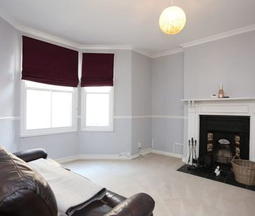 2 Bed Flat, Highcroft Villas, BN1 - Photo 3