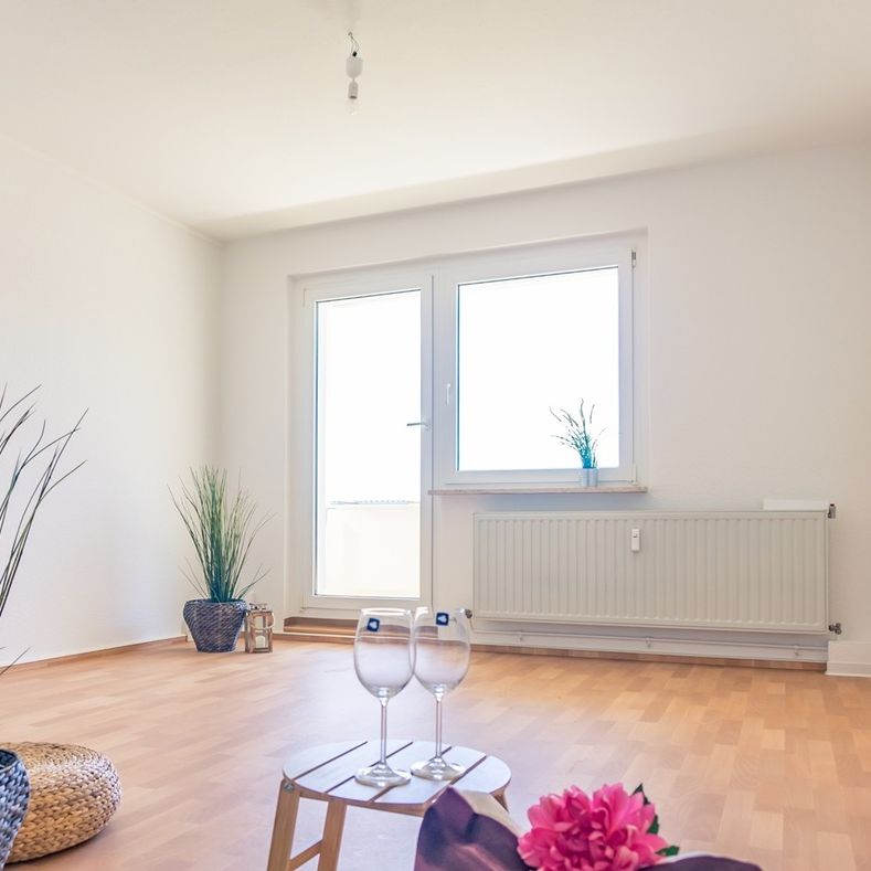 Helle 3-Zimmer-Wohnung mit Balkon - Foto 1