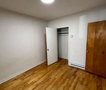 À louer - Appartement 3.5 rénové pour novembre 2025 - Photo 1