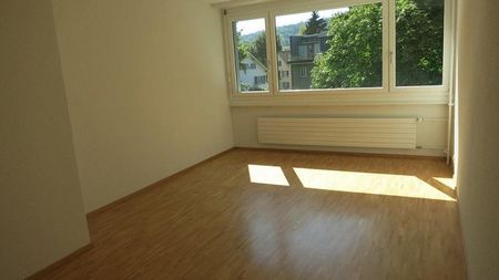 Schöne 4.5 Zimmer Wohnung in Schwamedingen - Photo 4