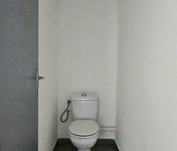 Location Appartement 2 pièces 54m² GONFARON 83590 - Photo 4