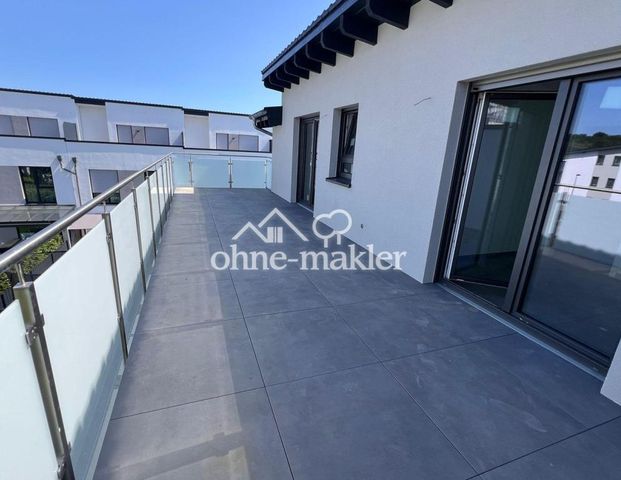 Exklusive 3,5-Zimmer-Wohnung mit großzügiger Dachterrasse - Foto 1