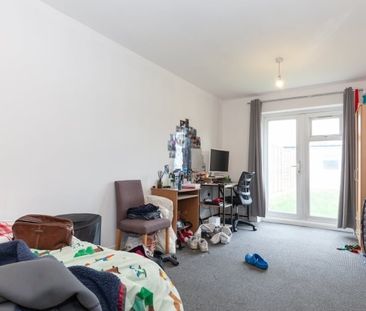 Crowell Road, Temple Cowley - Photo 1