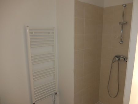 Location Appartement 2 pièces 42m² NANTES 44300 - Photo 4