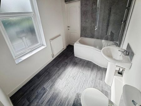 3 bedroom terraced house to rent - Photo 5