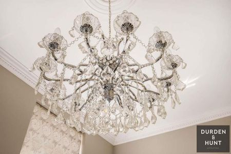 Tavistock House, Rosebury Square, Woodford Green - Photo 3