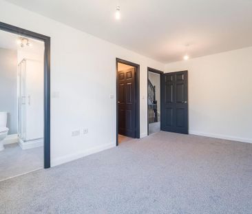 5 bedroom terraced house to rent - Photo 3