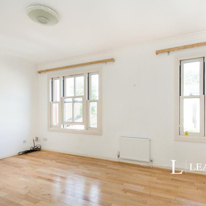 4 bedroom townhouse to rent - Photo 1