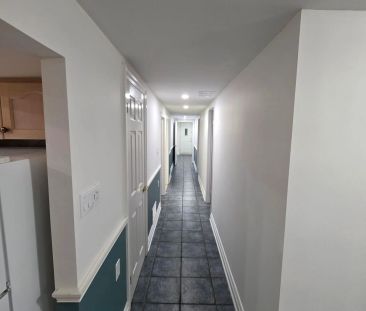 33 Broomfield Drive #Basement - Photo 2