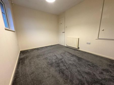 2 bedroom semi-detached house to rent - Photo 5