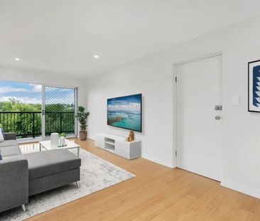 2 Bedroom Unit in Ideal Location - Water Bills included - - Photo 1