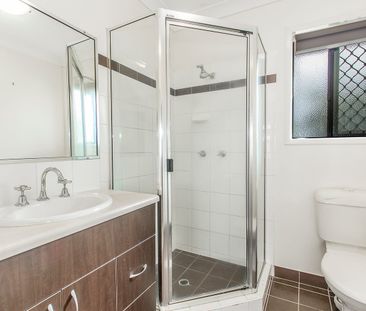 Family Home On Fitzgerald! - Photo 6