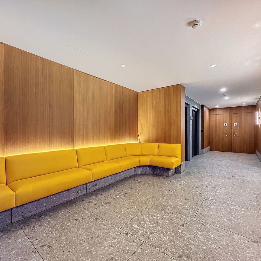 Flat - for rent - Photo 1