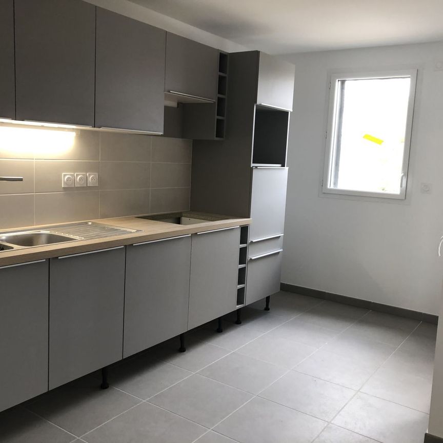 CASTANET TOLOSAN - Dans résidence neuve - Appartement T3 + terrasse + 2 parkings sous sol - Photo 1