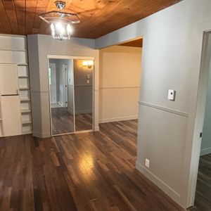 3 1/2 Rénové à St-Jérôme avec balcon - Électros et stationnement inclus - Photo 2