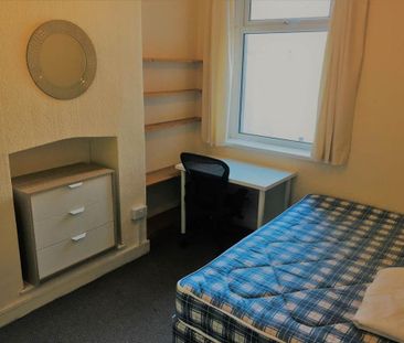 4 bedroom house to rent - Photo 2